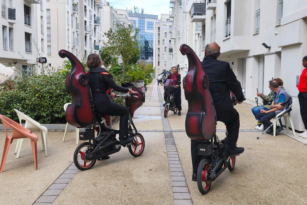 Les Vélomanes - SHAM Spectacles